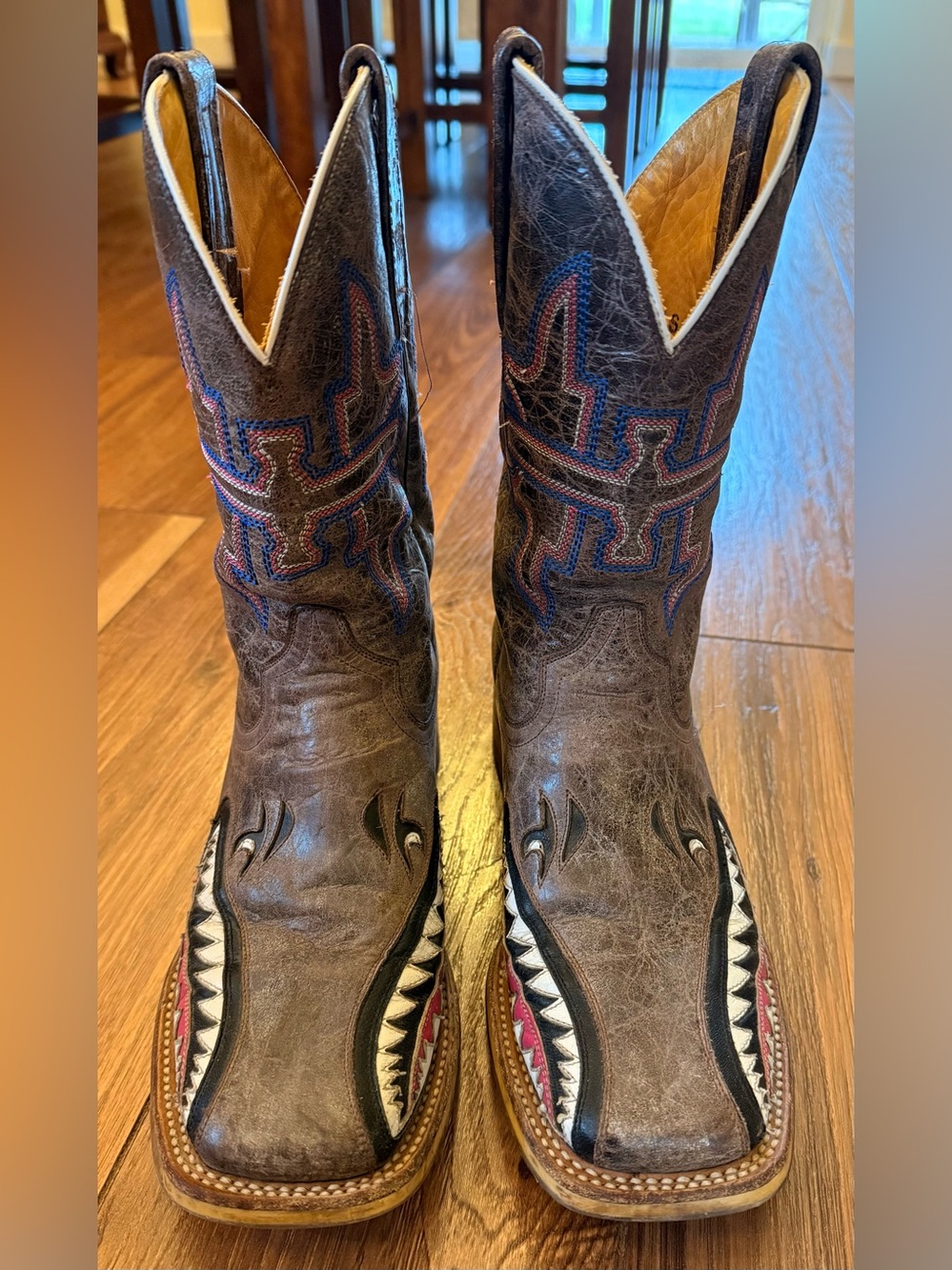 Gals Brown Western Boots with Red & Blue Stitching